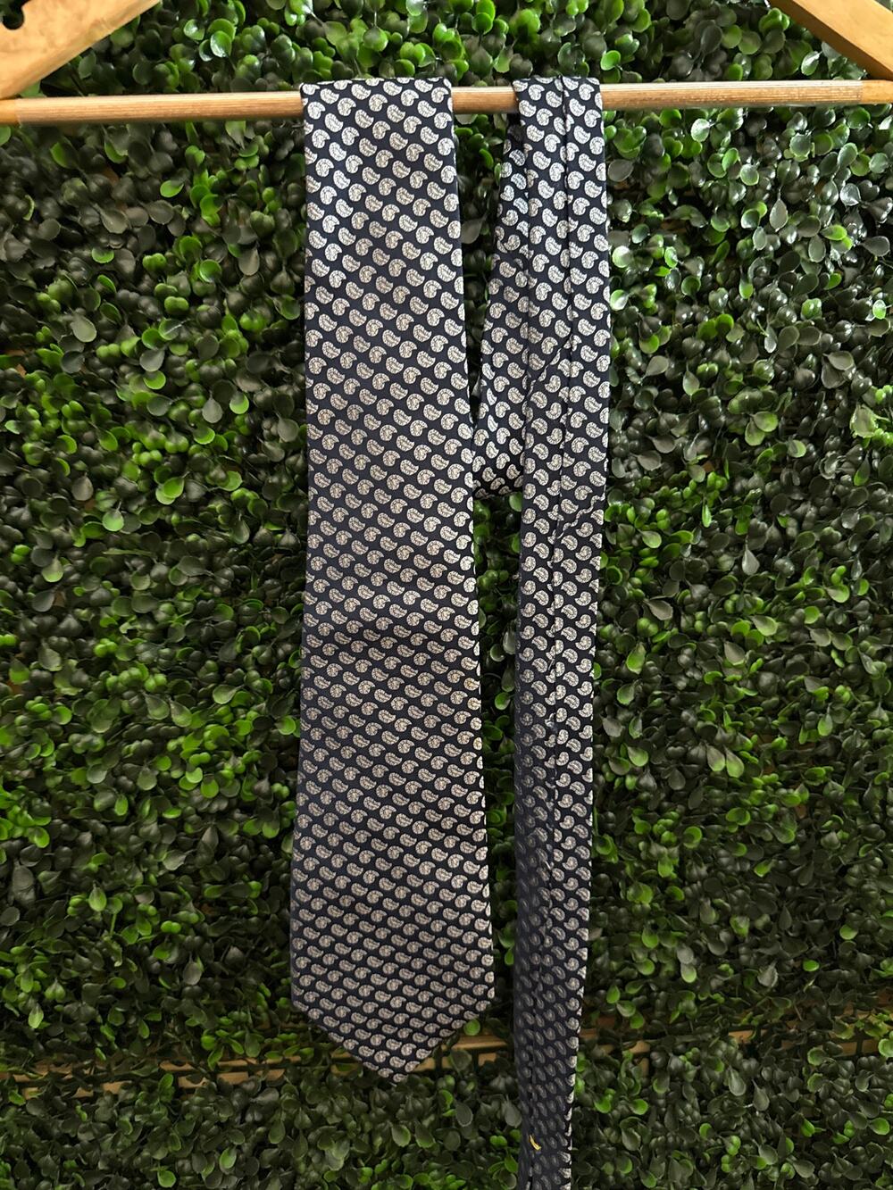 Versa Milan New York Silk Necktie, 61in Classic Style